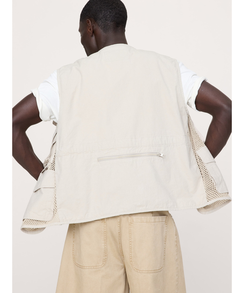 Banana Republic(バナナリパブリック)の「メッシュ フォトジャーナリスト ベスト(ベスト・メンズ・ナチュラル・S/M/L/XL)」の6枚目の写真
