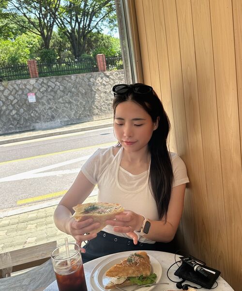 MUSINSA STANDARD WOMAN（ムシンサスタンダードウーマン）の「ウィメンズウールテンセルホルターレイヤードTシャツ[アイボリー]（Tシャツ/カットソー・レディース・その他・SMALL/MEDIUM/LARGE/X-SMALL）」の18枚目の写真