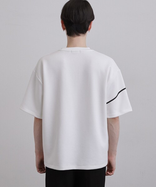 tk.TAKEO KIKUCHI(ティーケータケオキクチ)の「コードエンブロカットソー(Tシャツ/カットソー・メンズ・ホワイト/ブラック/ネイビー・02/03)」の19枚目の写真