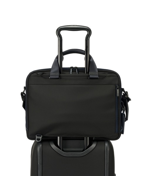 TUMI(トゥミ)の「TUMI ALPHA (アルファ) スリーウェイ・ブリーフ(A4/PC15インチまで対応)(ビジネスバッグ・メンズ・ブラック×ブルー・FREE)」の5枚目の写真