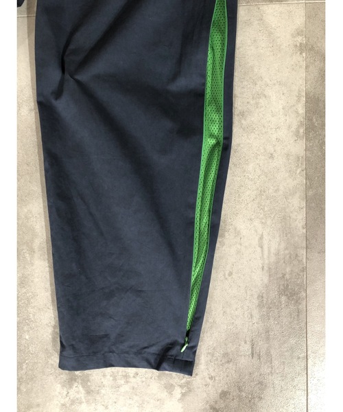 MMMM(エムエムエムエム)の「MMMM/ サイドベンチレーションパンツ(チノパンツ・メンズ・オリーブ/ネイビー・LARGE/MEDIUM)」の5枚目の写真