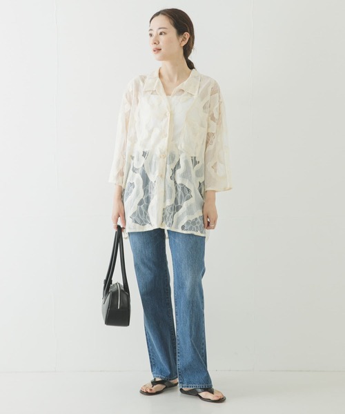 URBAN RESEARCH（アーバンリサーチ）の「ESTHE　OVERSIZED SHEER LACE SHIRTS（シャツ/ブラウス・レディース・オフホワイト/ブラウン・SMALL）」の7枚目の写真