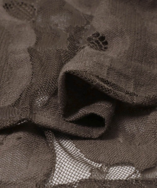 URBAN RESEARCH（アーバンリサーチ）の「ESTHE　OVERSIZED SHEER LACE SHIRTS（シャツ/ブラウス・レディース・オフホワイト/ブラウン・SMALL）」の15枚目の写真