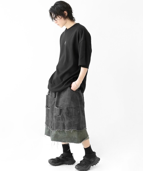 minsobi(ミンソビ)の「PUBLIC PLACE ロゴ パネル切替 ビッグシルエット半袖Tシャツ ユニセックス(Tシャツ/カットソー・メンズ・ブラック・FREE)」の6枚目の写真
