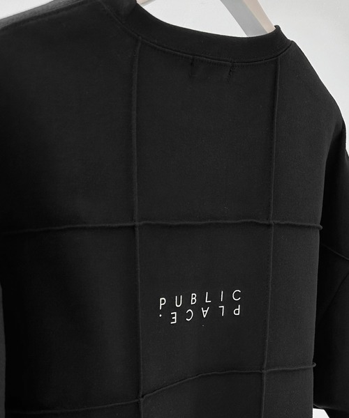 minsobi(ミンソビ)の「PUBLIC PLACE ロゴ パネル切替 ビッグシルエット半袖Tシャツ ユニセックス(Tシャツ/カットソー・メンズ・ブラック・FREE)」の10枚目の写真