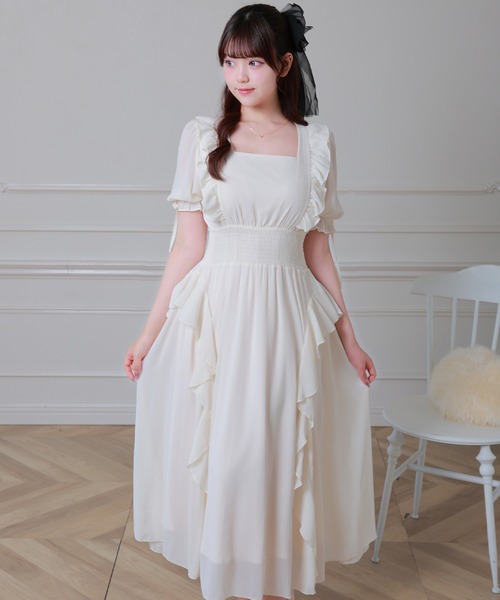 Anely(アネリー)の「Anely スクエアネック ラッフル フリル パフスリーブ ワンピース(ワンピース・レディース・ブルーグレー/アイボリー/ブラック・FREE)」の20枚目の写真
