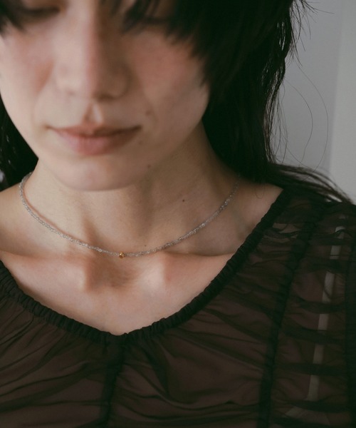 anuke(アンヌーク)の「anuke Color Stone Necklace(ネックレス・レディース・ブラック/オフホワイト・FREE)」の3枚目の写真