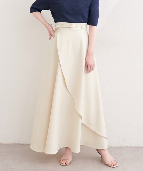 natural couture（ナチュラルクチュール）の「ゴールドバックル付きラップフレアスカート（スカート・レディース・チャコールグレー/ピンク/ブラック/ライトベージュ/アイボリー・FREE）」の7枚目の写真