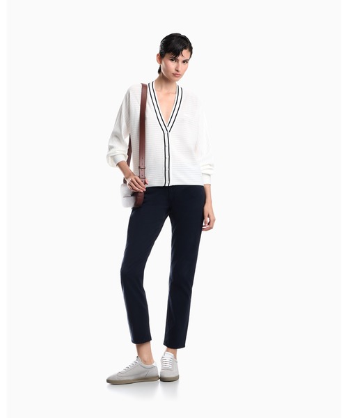 EMPORIO ARMANI(エンポリオアルマーニ)の「【エンポリオ アルマーニ】ウィメンズ リブ編み カーディガン ビスコース混紡(カーディガン/ボレロ・レディース・ホワイト・SMALL/MEDIUM/LARGE)」の5枚目の写真