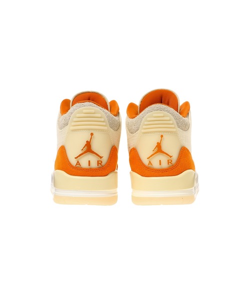 JORDAN BRAND(ジョーダンブランド)の「WMNS AIR JORDAN 3 RETRO T IH7694-200(スニーカー・メンズ・ベージュ・24.5cm/25cm/24cm)」の4枚目の写真