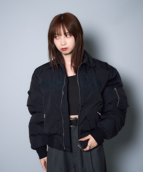 Subciety(サブサエティ)の「Nylon bomber jkt(ミリタリージャケット・メンズ・グレイッシュベージュ/ブラック・SMALL/MEDIUM/LARGE/X-LARGE)」の8枚目の写真