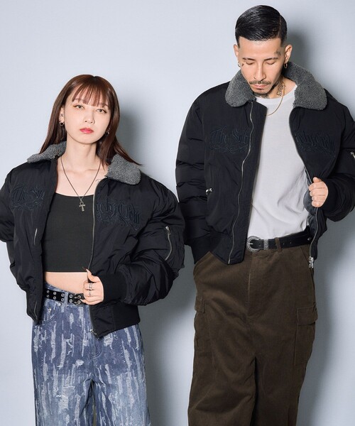 Subciety(サブサエティ)の「Nylon bomber jkt(ミリタリージャケット・メンズ・グレイッシュベージュ/ブラック・SMALL/MEDIUM/LARGE/X-LARGE)」の9枚目の写真