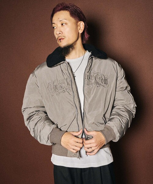 Subciety(サブサエティ)の「Nylon bomber jkt(ミリタリージャケット・メンズ・グレイッシュベージュ/ブラック・SMALL/MEDIUM/LARGE/X-LARGE)」の15枚目の写真
