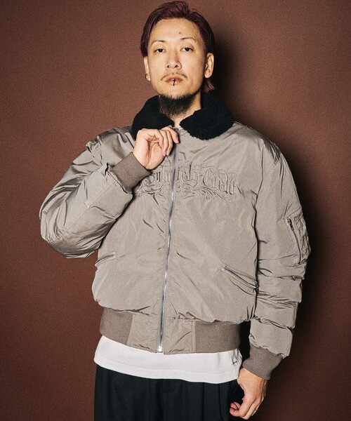 Subciety(サブサエティ)の「Nylon bomber jkt(ミリタリージャケット・メンズ・グレイッシュベージュ/ブラック・SMALL/MEDIUM/LARGE/X-LARGE)」の16枚目の写真