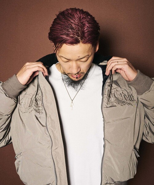 Subciety(サブサエティ)の「Nylon bomber jkt(ミリタリージャケット・メンズ・グレイッシュベージュ/ブラック・SMALL/MEDIUM/LARGE/X-LARGE)」の18枚目の写真