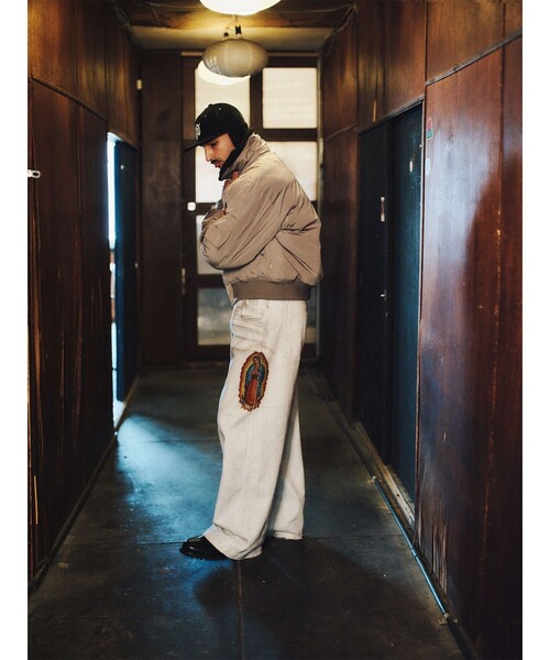Subciety(サブサエティ)の「Nylon bomber jkt(ミリタリージャケット・メンズ・グレイッシュベージュ/ブラック・SMALL/MEDIUM/LARGE/X-LARGE)」の20枚目の写真