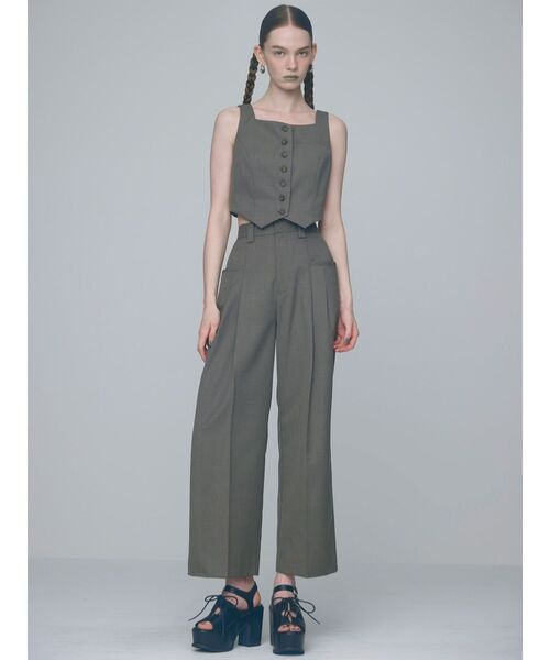 MURUA(ムルーア)の「【セットアップ対応】タックワイドパンツ 夏服(スラックス・レディース・アイボリー/グレー/モカ・1/2)」の9枚目の写真