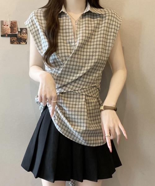 2ly2(トゥーリートゥー)の「チェックブラウス ノースリーブ ラップ風 カシュクール シャツ トップス ゆったり 体型カバー 春夏(シャツ/ブラウス・レディース・ホワイト/ネイビー・FREE)」の6枚目の写真