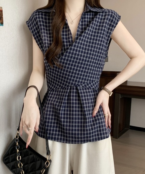 2ly2(トゥーリートゥー)の「チェックブラウス ノースリーブ ラップ風 カシュクール シャツ トップス ゆったり 体型カバー 春夏(シャツ/ブラウス・レディース・ホワイト/ネイビー・FREE)」の12枚目の写真