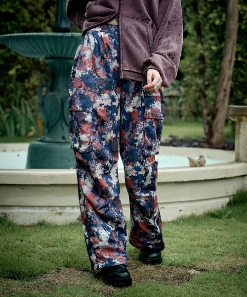 CASPER JOHN(キャスパージョン)の「Splat cargo pants/スプラットカーゴパンツ(カーゴパンツ・メンズ・ブルー/レッド・MEDIUM/LARGE/SMALL/X-SMALL)」の5枚目の写真
