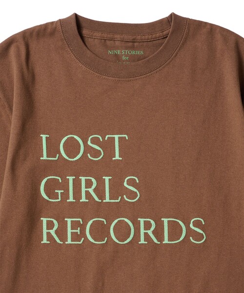 bonjour records（ボンジュールレコーズ）の「LOST GIRLS BOOKS/ロストガールズブックス for bonjour records BIG LOGO T-Shirt（Tシャツ/カットソー・レディース・ピンク/ホワイト・FREE）」の7枚目の写真