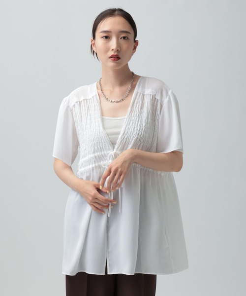 LEPSIM(レプシィム)の「シャーリングピコブラウスチュニック 1043527(シャツ/ブラウス・レディース・ブラウン/ブラック/オフホワイト・FREE)」の2枚目の写真