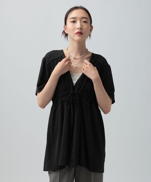 LEPSIM(レプシィム)の「シャーリングピコブラウスチュニック 1043527(シャツ/ブラウス・レディース・ブラウン/ブラック/オフホワイト・FREE)」の10枚目の写真