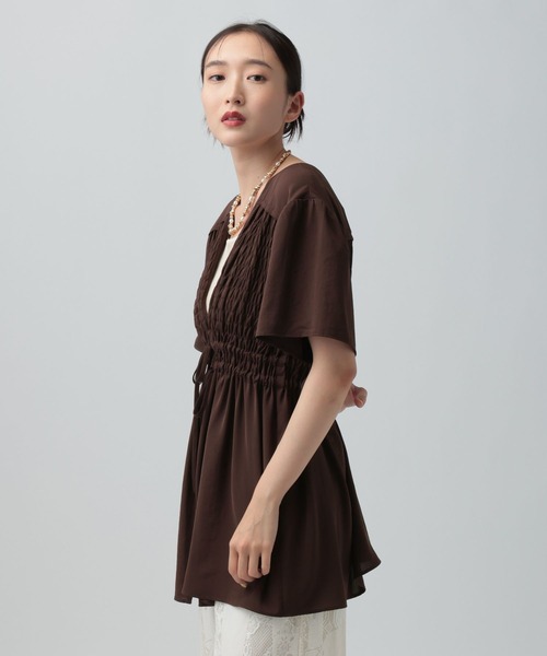 LEPSIM(レプシィム)の「シャーリングピコブラウスチュニック 1043527(シャツ/ブラウス・レディース・ブラウン/ブラック/オフホワイト・FREE)」の17枚目の写真