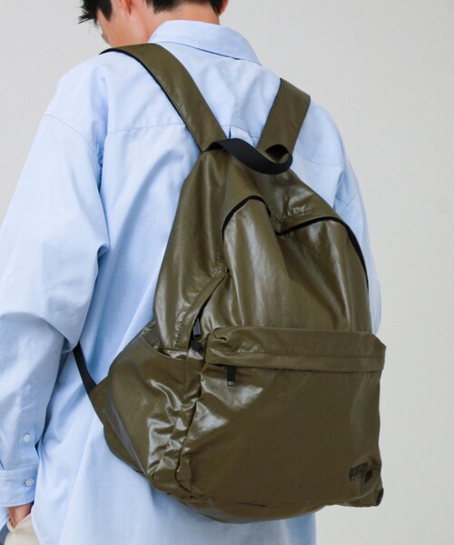 UNIVERSAL OVERALL(ユニバーサルオーバーオール)の「【UNIVERSAL OVERALL】Surplus ANYTIME daily rucksack(バックパック/リュック・メンズ・チャコールグレー/ダークカーキ・FREE)」の17枚目の写真