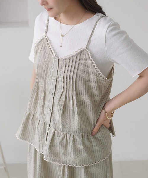 apres jour clair(アプレジュールクレア)の「【セットアップ可能】【apres jour clair】キャミ+アイレットインナーセット(Tシャツ/カットソー・レディース・ネイビー/ブラック/ベージュ/アイボリー・フリー/X-LARGE)」の6枚目の写真