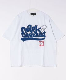 【 Mark Gonzales / マークゴンザレス 】 サガラLOGO & ナンバリング プリント Tシャツ