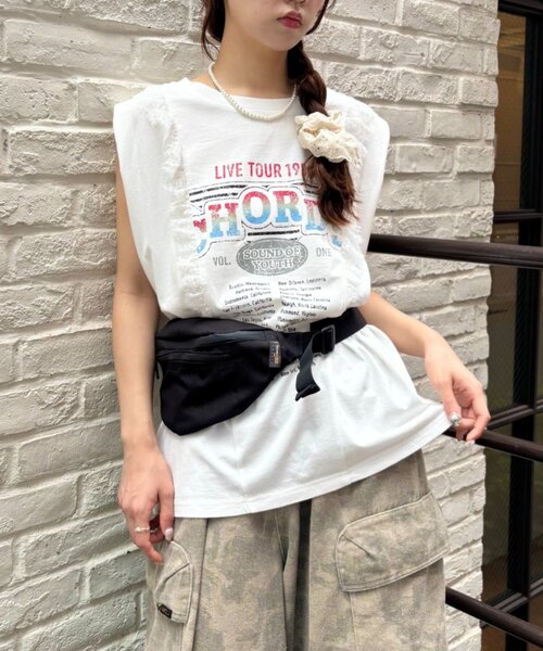 w closet(ダブルクローゼット)の「レースバンドTシャツ(Tシャツ/カットソー・レディース・ブラック/オフホワイト/オレンジ・FREE)」の1枚目の写真