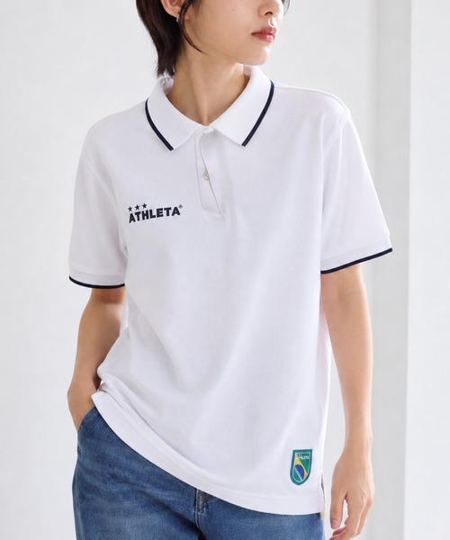 ATHLETA(アスレタ)の「≪athleta≫きちんと見えるのに、気負わず着られる!ATHLETAらしいフットボールムードを、毎日のきれいめカジュアルに馴染ませる鹿の子ポロシャツ(ポロシャツ・レディース・オフホワイト/ブラック/ネイビー・S/M)」の1枚目の写真