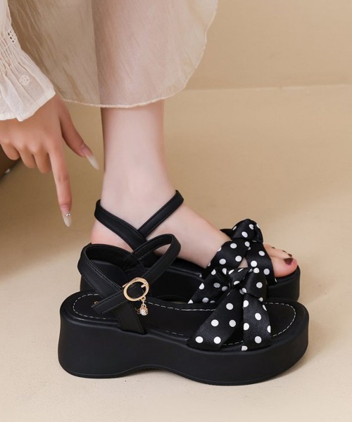 Miniministore(ミニミニストア)の「ドット柄リボン厚底サンダルレディース美脚(サンダル・レディース・ブラック/アイボリー・22.5cm/23.0cm/23.5cm/24.0cm/24.5cm)」の5枚目の写真