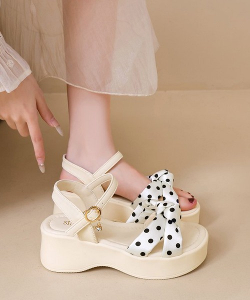 Miniministore(ミニミニストア)の「ドット柄リボン厚底サンダルレディース美脚(サンダル・レディース・ブラック/アイボリー・22.5cm/23.0cm/23.5cm/24.0cm/24.5cm)」の10枚目の写真
