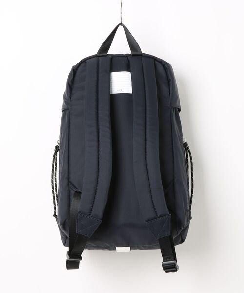 A.P.C.（アーペーセー）の「SAC A DOS TREK 2.0（バックパック/リュック・メンズ・ダークネイビー・ONESIZE）」の2枚目の写真