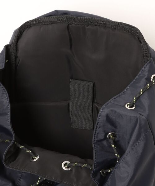 A.P.C.（アーペーセー）の「SAC A DOS TREK 2.0（バックパック/リュック・メンズ・ダークネイビー・ONESIZE）」の4枚目の写真