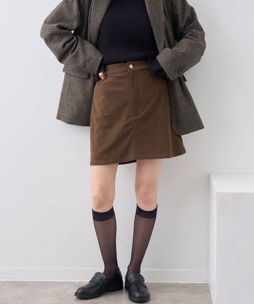 NOGLE(ノグル)の「【NOGLE/ノグル】ミニコーデュロイスカート(スカート・レディース・ベージュ/ブラウン/ブラック・M/S)」の2枚目の写真