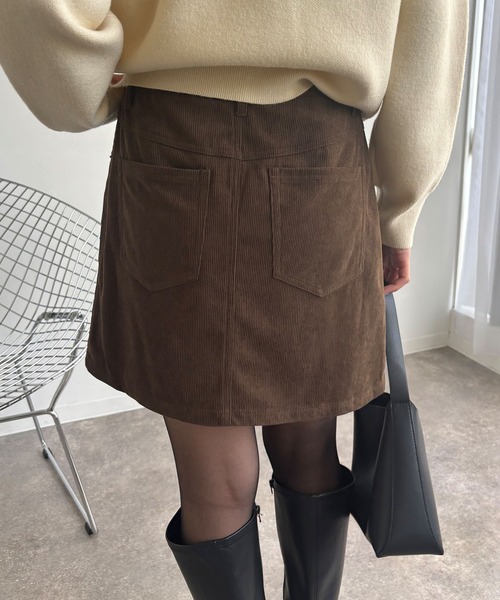 NOGLE(ノグル)の「【NOGLE/ノグル】ミニコーデュロイスカート(スカート・レディース・ベージュ/ブラウン/ブラック・M/S)」の20枚目の写真