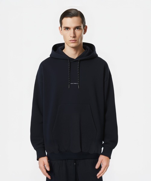 MODE COMMUTER（モードコミューター）の「[MC by FUMITO GANRYU COLLECTION] 2WAY HOODIE（パーカー・メンズ・ブラック/ネイビー・LARGE/SMALL/MEDIUM）」の2枚目の写真