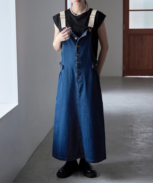 aity(アイティ)の「配色ショルダーデニムサロペットスカート(ジャンパースカート・レディース・ネイビー/ブルー系1・M/L/LL/3L/4L)」の11枚目の写真