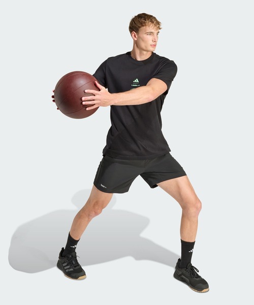 adidas（アディダス）の「Les Mills ツアーグラフィックTシャツ / アディダス adidas（Tシャツ/カットソー・メンズ・ブラック・X-LARGE/XX-LARGE/3XL/LARGE/MEDIUM/SMALL/XX-SMALL/X-SMALL）」の5枚目の写真