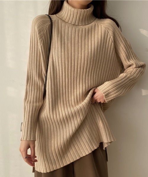 AMAJI(アマジ)の「タートルネック ルーズ ロングニットトップス(ニット/セーター・レディース・ブルー/ネイビー/オレンジ/ホワイト/グレー/ブラック/ブラウン/ベージュ/レッド/ワインレッド・FREE)」の5枚目の写真