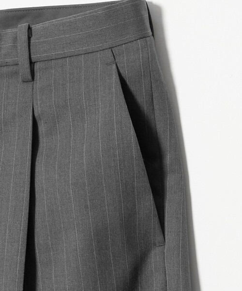 BEAUTY&YOUTH UNITED ARROWS(ビューティーアンドユースユナイテッドアローズ)の「ピンストライプ ワイド ストレート スラックス NO.10(スラックス・メンズ・ブラック/グレー系・S/L/M/XL)」の4枚目の写真