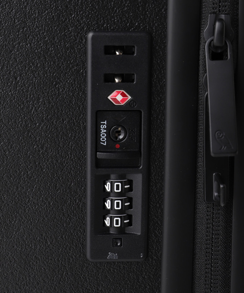 417 EDIFICE(フォーワンセブンエディフィス)の「BELLROY Transit Check-In Large(クラッチバッグ・メンズ・ブラック・FREE)」の2枚目の写真