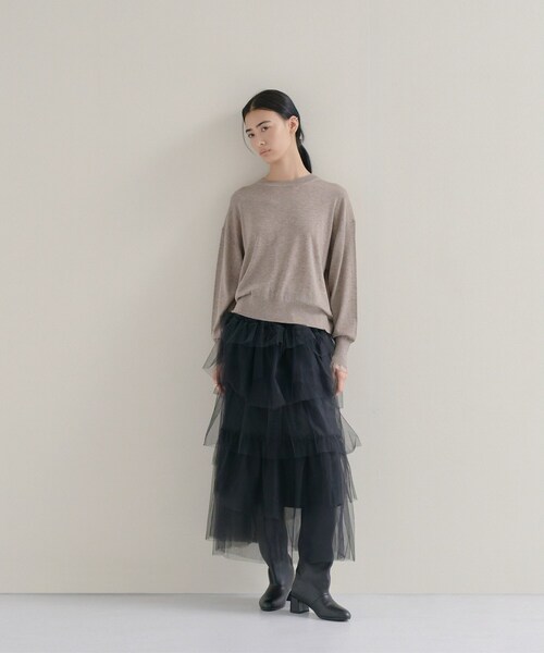 cloenc（クロエンス）の「【WEB限定カラーあり】Relaxy Rich シルクカシミヤ混 クルーニット（ニット/セーター・レディース・ピンク/サックスブルー/ブラウン系8/ライトグレー系8/オリーブ/ワインレッド/ライトイエロー系/ベージュ系その他7/ネイビー・02）」の3枚目の写真