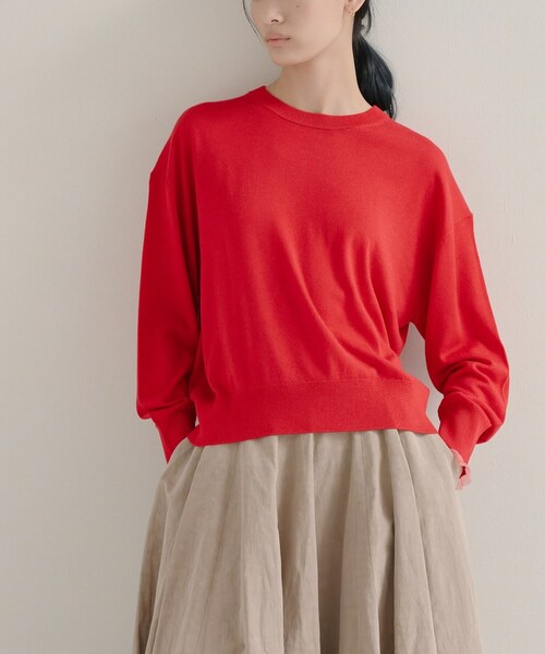 cloenc（クロエンス）の「【WEB限定カラーあり】Relaxy Rich シルクカシミヤ混 クルーニット（ニット/セーター・レディース・ピンク/サックスブルー/ブラウン系8/ライトグレー系8/オリーブ/ワインレッド/ライトイエロー系/ベージュ系その他7/ネイビー・02）」の12枚目の写真
