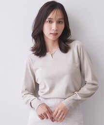 index（インデックス）の「ビジューパーツ付きハートネックニット【洗濯機OK／抗ピリング】（ニット/セーター）」