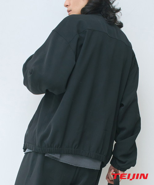 B.C STOCK(ベーセーストック)の「TRIXION(R) トラックJKT(ブルゾン・メンズ・チャコールグレー/ネイビー/ブラック・MEDIUM/LARGE)」の1枚目の写真