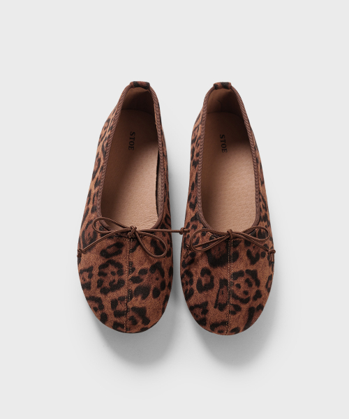 STOE（スト）の「Maren Ribborn Flat_5colors マレン リボン フラット（バレエシューズ・レディース・ブラック/レッド/レオパード/キャメル/オリーブ・23cm/23.5cm/24cm/24.5cm/25cm）」の14枚目の写真